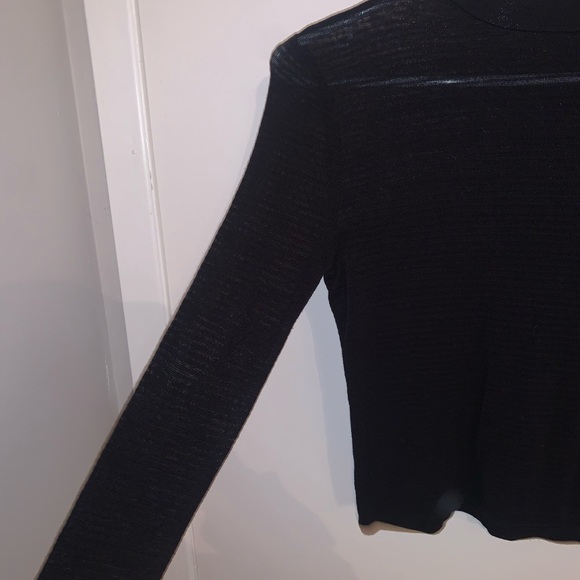 [M]👚F21 mock neck sheer top - Picture 3 of 5